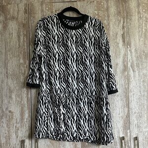Zara Black & White Zebra Print Tunic Top